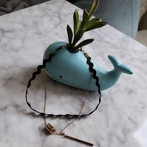 🌸Black + Gold Choker